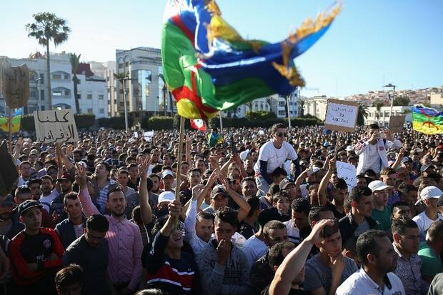 بسبب “اللاوطنية”..الزفزافي الأب والحروني يرُدان عبر “آشكاين” على الرباح.. والأخير يتهرب