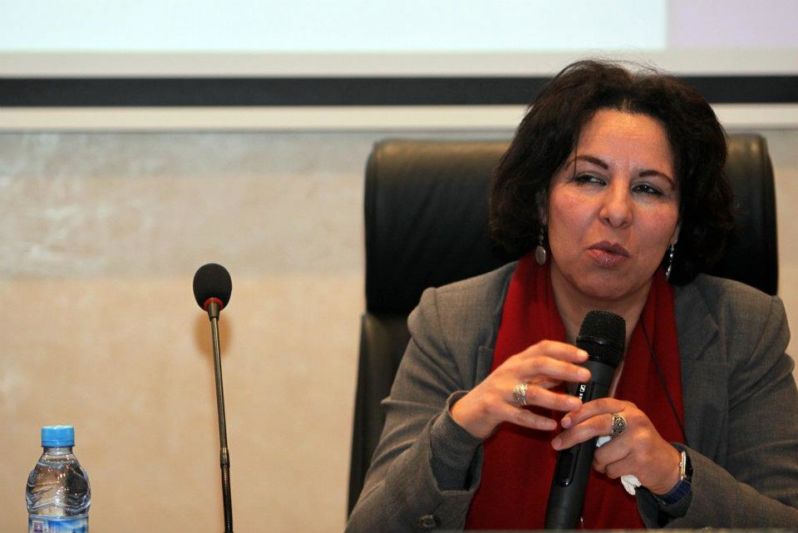 البوحسيني مجيبة عن 3 أسئلة لـ”آشكاين”:هذه علاقة المصادقة على قانون محاربة العنف ضد النساء بعيد الحب
