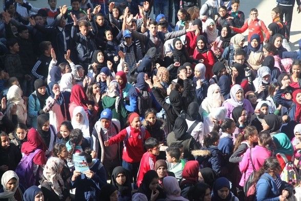 بالصور..مقتل تلميذ يشعل احتجاجات عارمة بطنجة