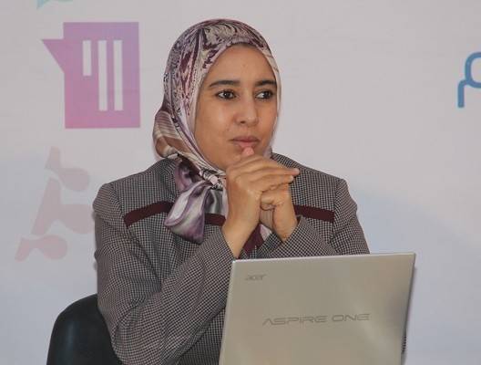 ماء العينين ترد على خُلود وتتضامن مع بوعشرين