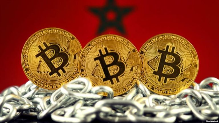 شباب مغاربة يتحدّوْن المنع ويُصِرون على تحصيل البيتكوين