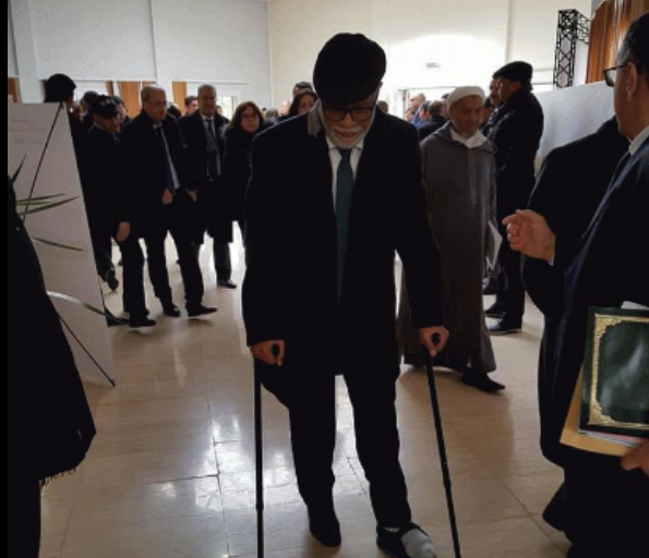 يتيم يتحجج بالظروف الصحية للتغيب عن اجتماع لجنة برلمانية بينما يحضر لفك الخناق عن بوانو
