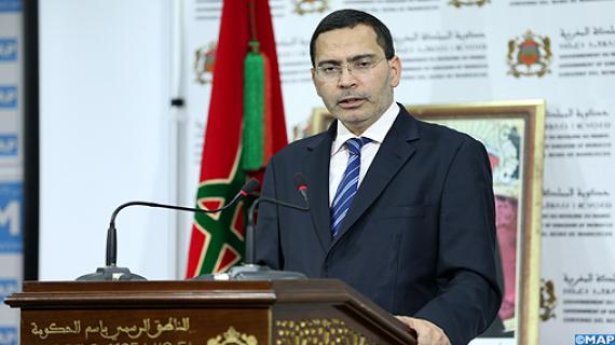 هل كذب الخلفي على المغاربة بشأن تعويض الفلسفة بالتربية الإسلامية؟ (وثائق)