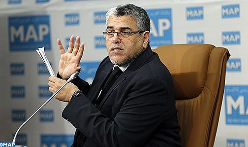 الرميد يقطر الشمع على بنكيران ويستبعد مقاطعة “الأحرار” للمجلس الحكومي