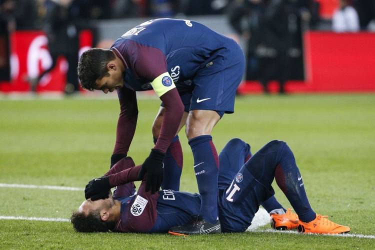نيمار يعلن عن موعد عودته للملاعب