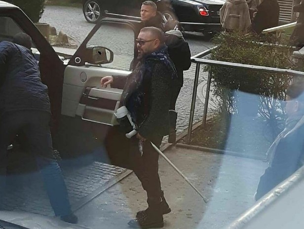 بالصور..محمد السادس يغادر المصحة بعد العملية الجراحية