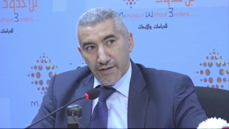 خبير يشخص تأثيرات الساعة الإضافية على المغاربة