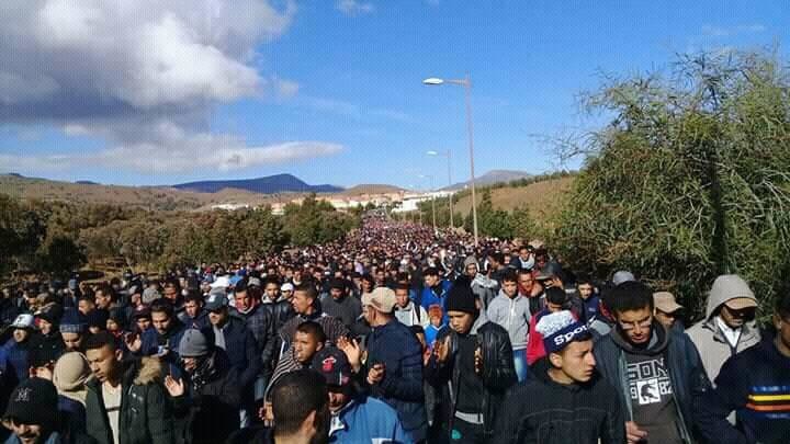 محتجو جرادة يهددون بالتوجه نحو الجزائر