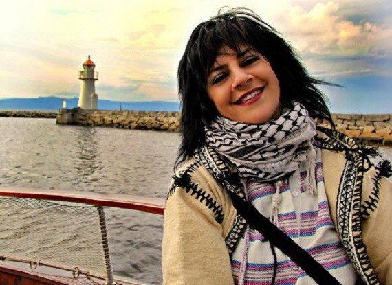 وفاة الفنانة الفلسطينية الملتزمة ريم البنا