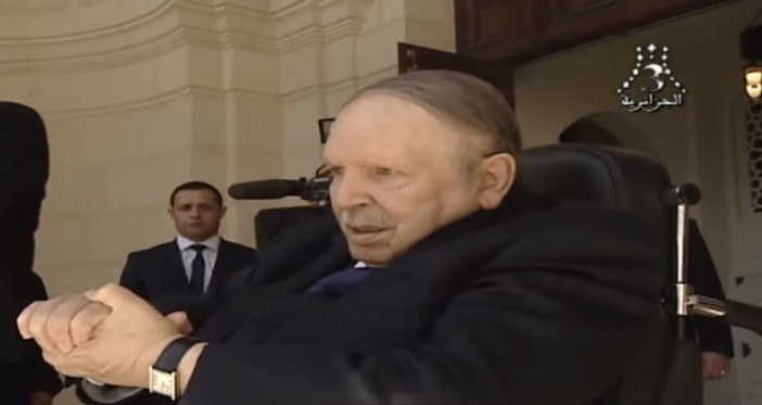 في مشهد نادر.. بوتفليقة يظهر للجزائريين (فيديو)