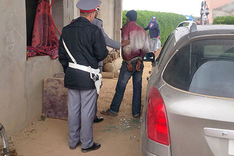 اعتقال شخص استغل حماته لنقل “الحشيش”