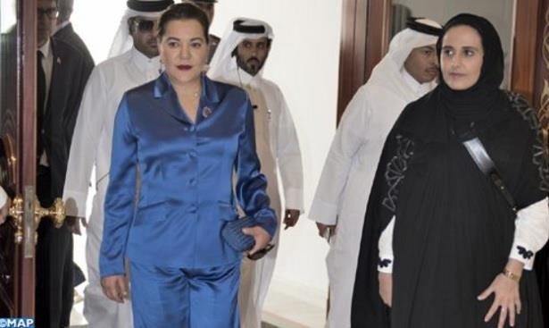 لالة حسناء تُمثل الملك محمد السادس في افتتاح مكتبة قطر