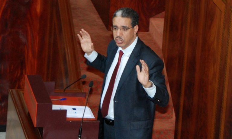 الرباح يضطر للتوضيح بعد تصريحاته حول استهلاك الكهرباء