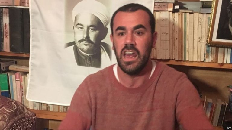 الزفزافي يتهم أحد الشهود بالإعتداء عليه