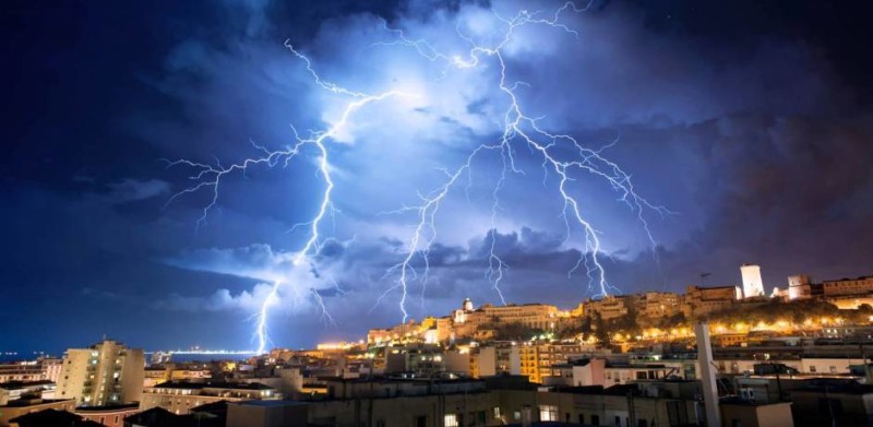 نشرة خاصة تحذر من زخات رعدية قوية هذا الأسبوع