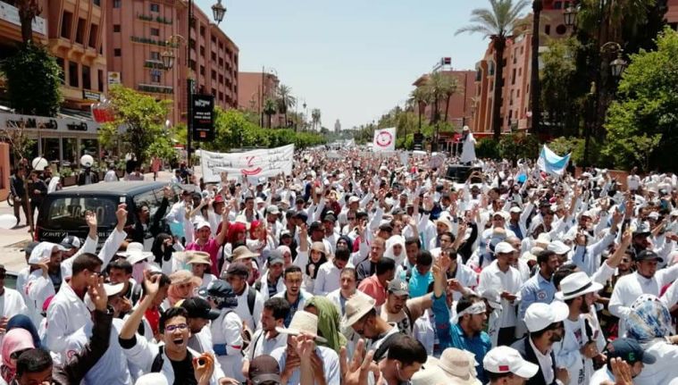 إحالة أستاذين على التأديب يخرج زملاءهما للاحتجاج