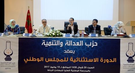 مطالب عاجلة بمجلس وطني استثنائي للبيجيدي..و أفتاتي يرد
