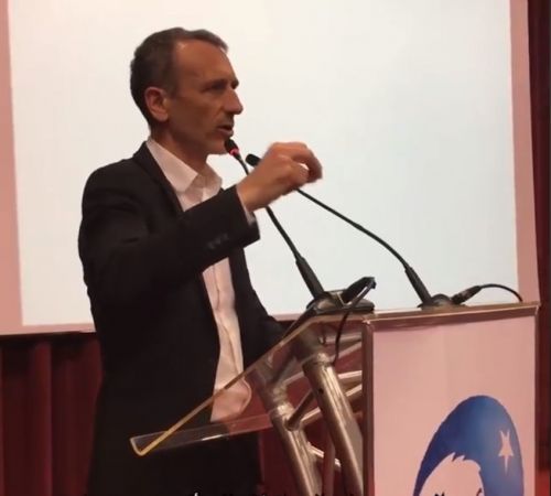 أخيرا.. سنطرال تخضع للمقاطعين وتعد بخفض أسعار الحليب (فيديو)