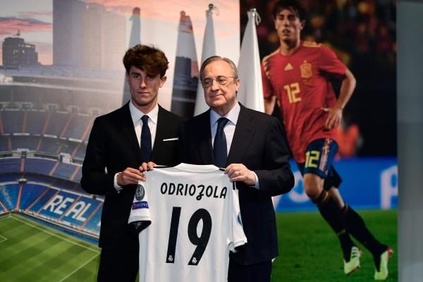 ريال مدريد يتعاقد رسميا مع خليفة أشرف حكيمي