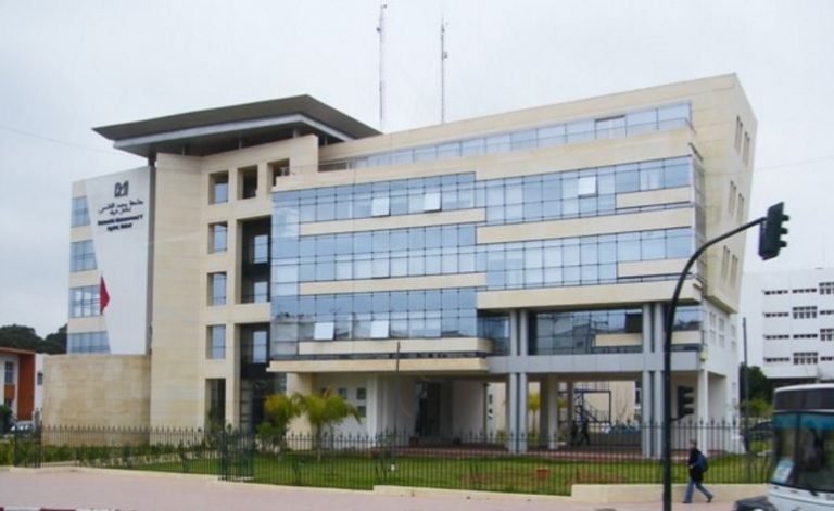 أساتذة جامعيون يهددون بمقاطعة الدخول الجامعي المقبل