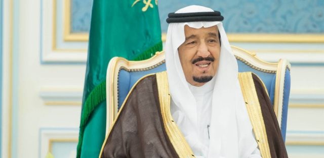 الملك سلمان يختار نيوم لقضاء إجازته بدل طنجة