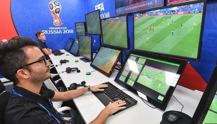 الفيفا: تقنية “الفار” ساهمت في نجاح التحكيم خلال مونديال روسيا 2018
