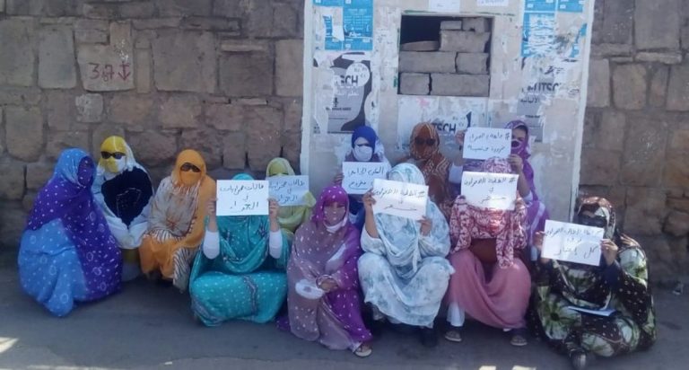 اعتصام طالبات صحراويات إحتجاجا على حرمانهن من السكن