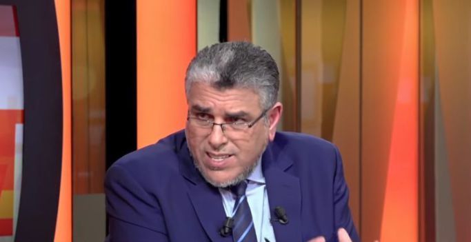 الرميد: ليس معقولا مناقشة “قصة حب يتيم”(الفيديو)