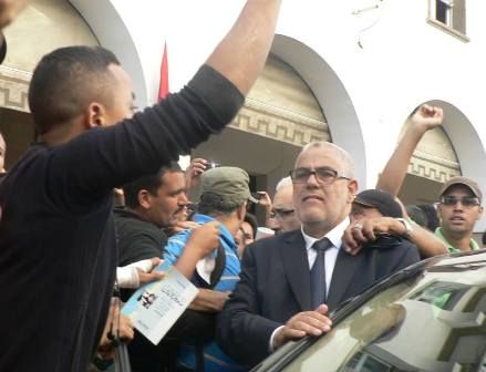 بالفيديو..بنكيران يتهكم على معطل مكفوف