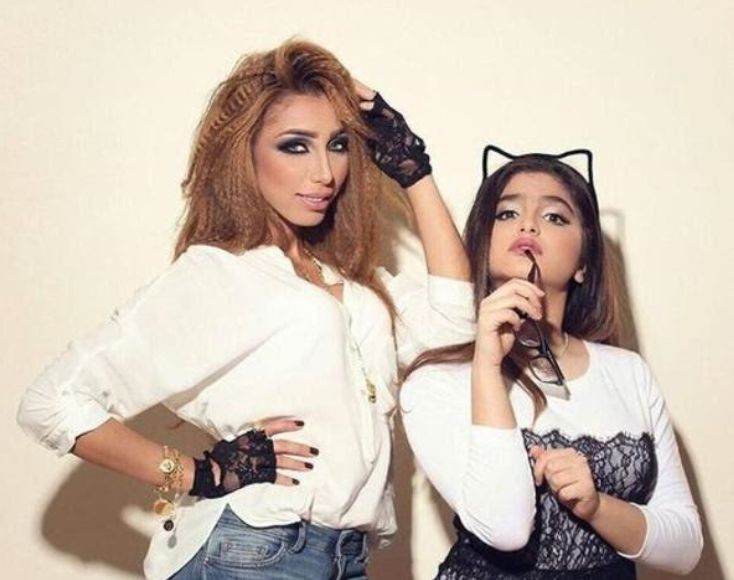 جائزة عالمية تُشعل حربا جديدة بين باطمة وربيبتها