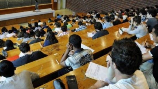 تسجيل صوتي لأستاذ جامعي يسب طالبة ويصفها بـ”الكلبة”
