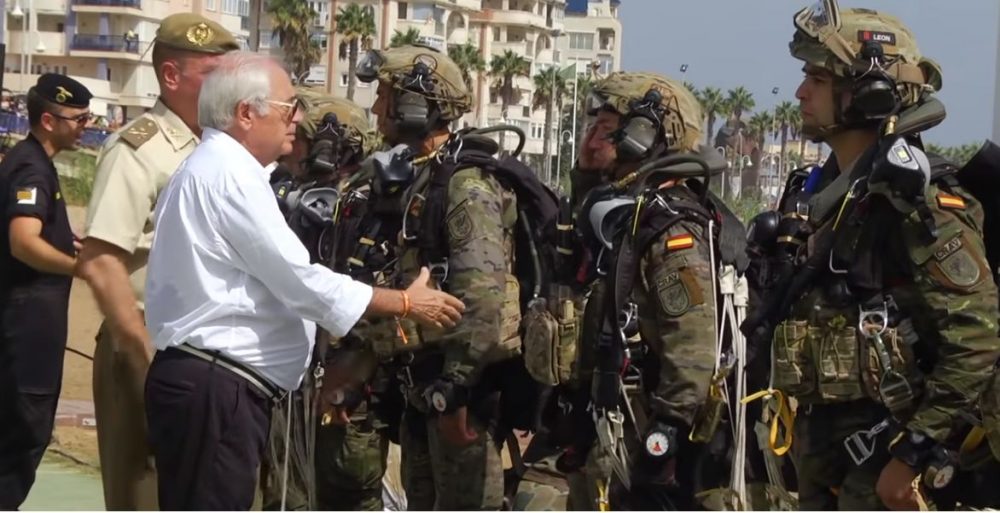 إسبانيا تستفز المغرب بعرض عسكري في مليلية