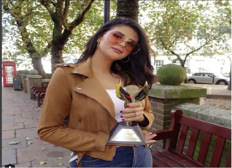 سلمى رشيد تفوز بجائزة أحسن مغنية عالمية لـ2018 “فيديو”