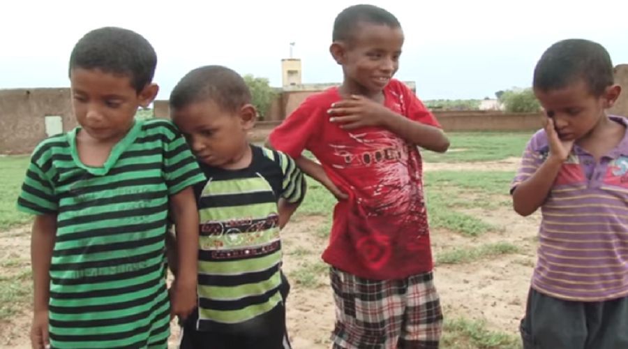 قرية العميان..قصة طفل أمنيته الوحيدة أن يرى السحاب (فيديو)