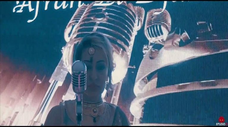 فيديو .. فنانة جزائرية تعيد أغنية “حتى لقيت الي تبغيني”