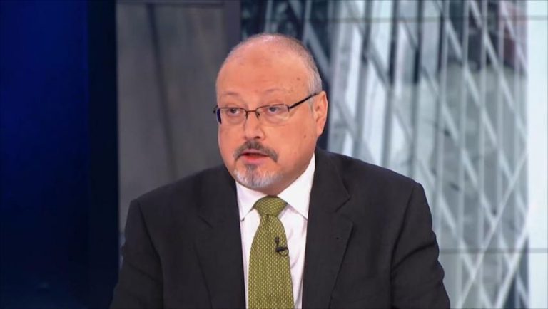 عاجل الشرطة التركية تعرض أول صورة لدخول جمال خاشقجي القنصلية السعودية قبل اختفاءة