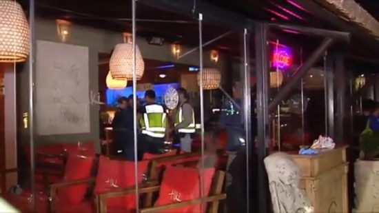 على طريقة جريمة مقهى “لاكريم”.. تصفية مغربي بإسبانيا بالرصاص “فيديو”