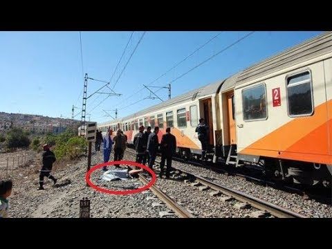 فيديو .. سائق قطار مغربي إعترضه شيء زعزعه على السكة ولما استكشف الأمر صعق من هول ما دهسه !