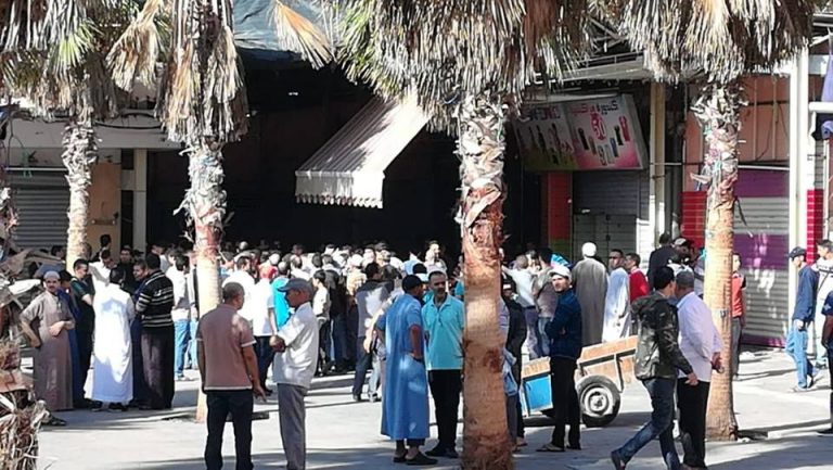 سائح ألماني يحدث فوضى داخل سوق الاحد بأكادير بعد اعتدائه على مواطنين