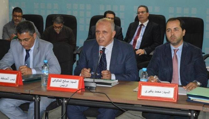 خطير .. موظف يفجر فضيحة فساد واستغلال نفوذ داخل جماعة أكادير