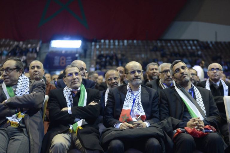 قمة الغرابة..”البيجيدي” القائد للحكومة يتساءل عن سبب إضافة الساعة