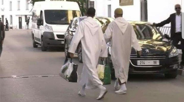 التحقيق مع “مخازنية” يعملون بالقصر بسبب “حلوى البرلمان”