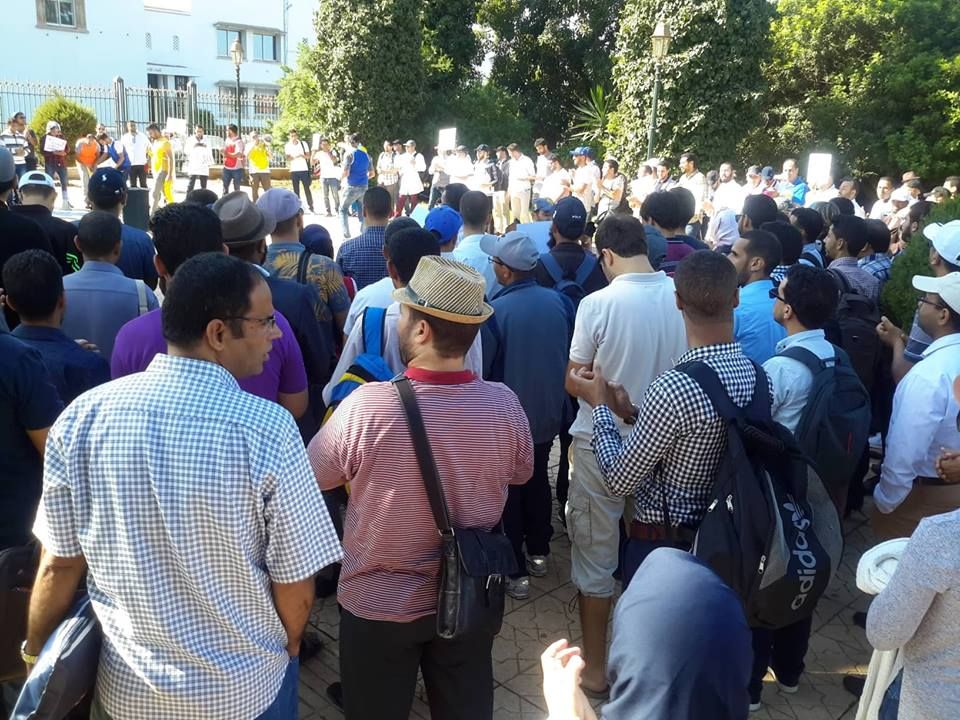 نقابة تعليمية تحتج ضد الساعة الإضافية