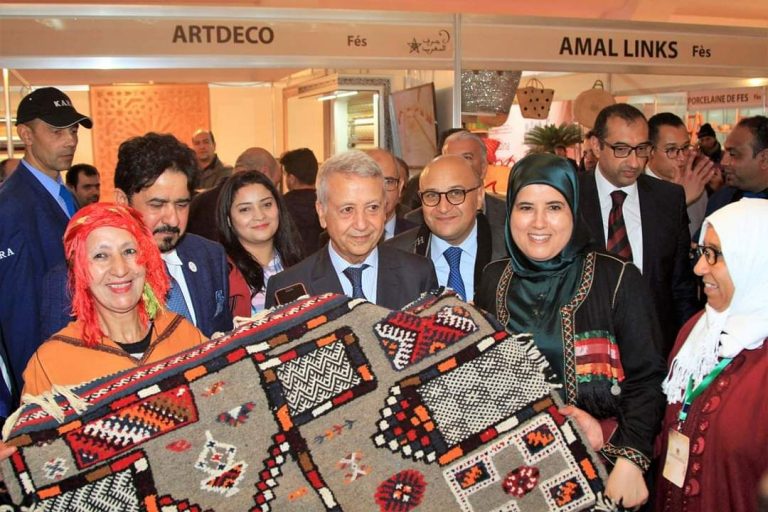 خبراء ومهنيون يناقشون مستقبل أزيد من مليوني صانع حرفي بالمغرب (صور)