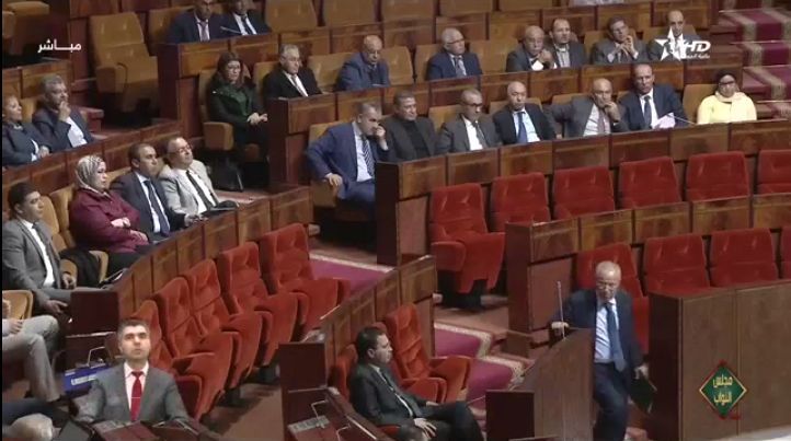 اتهامات لوزير الأوقاف بـاحتقار الحجاج ونواب داخل البرلمان
