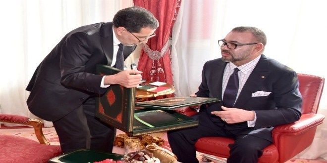 الجامعي يكشف خلفيات تعدد لقاءات الملك بمسؤولين حكوميين