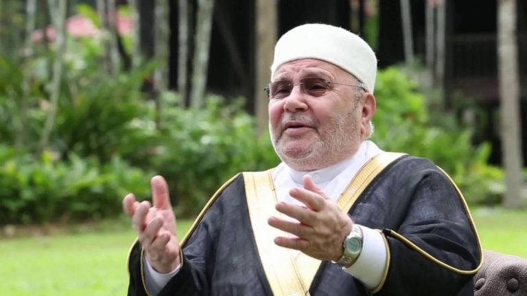 بعد عبد الكافي.. شيخ مشرقي آخر يثير ضجة بسبب حضوره للمغرب