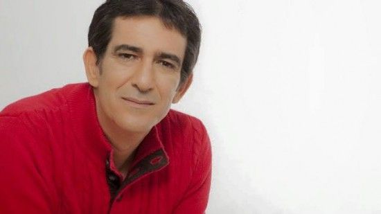 نُعـمان لحلو يتعرّض للتنمُّر بسبب “أنشوذة” الأسود.. وهو يوضِّــح