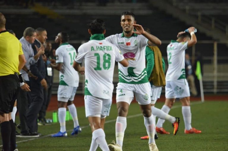 الملك يهنئ فريق الرجاء بعد تتويجه بلقب كأس الكونفدرالية الإفريقية