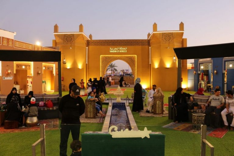 مؤسسة “دار الصانع” تتألق ب”مهرجان الشيخ زايد التراثي” بأبوظبي (صور)